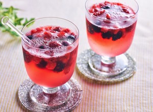 202165_berry_sour_drink